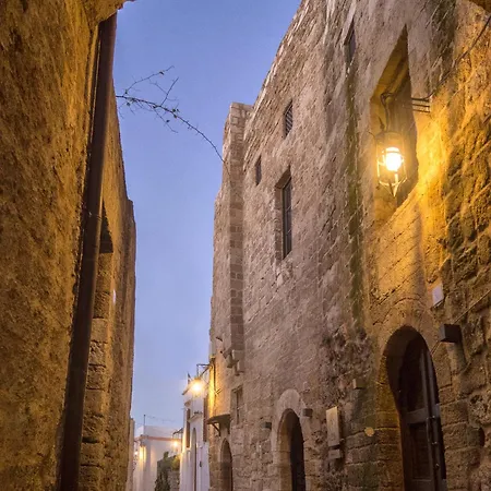 Trinity Boutique Hotell 3*