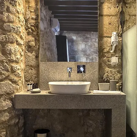 Trinity Boutique Hotel 3*